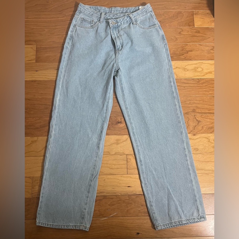 Women's Light Blue Straight Leg Jeans